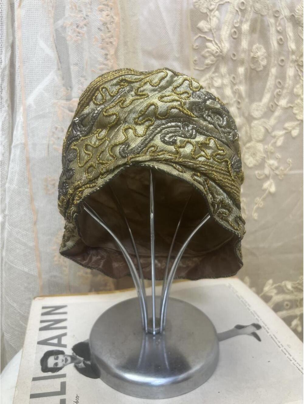 rare, genuine 1920s flapper-era silk boudoir or evening cloche skull cap